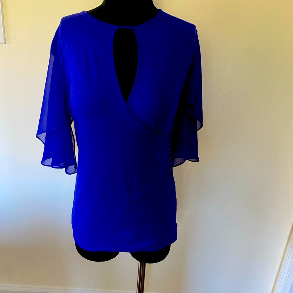 Tahari purple top Small